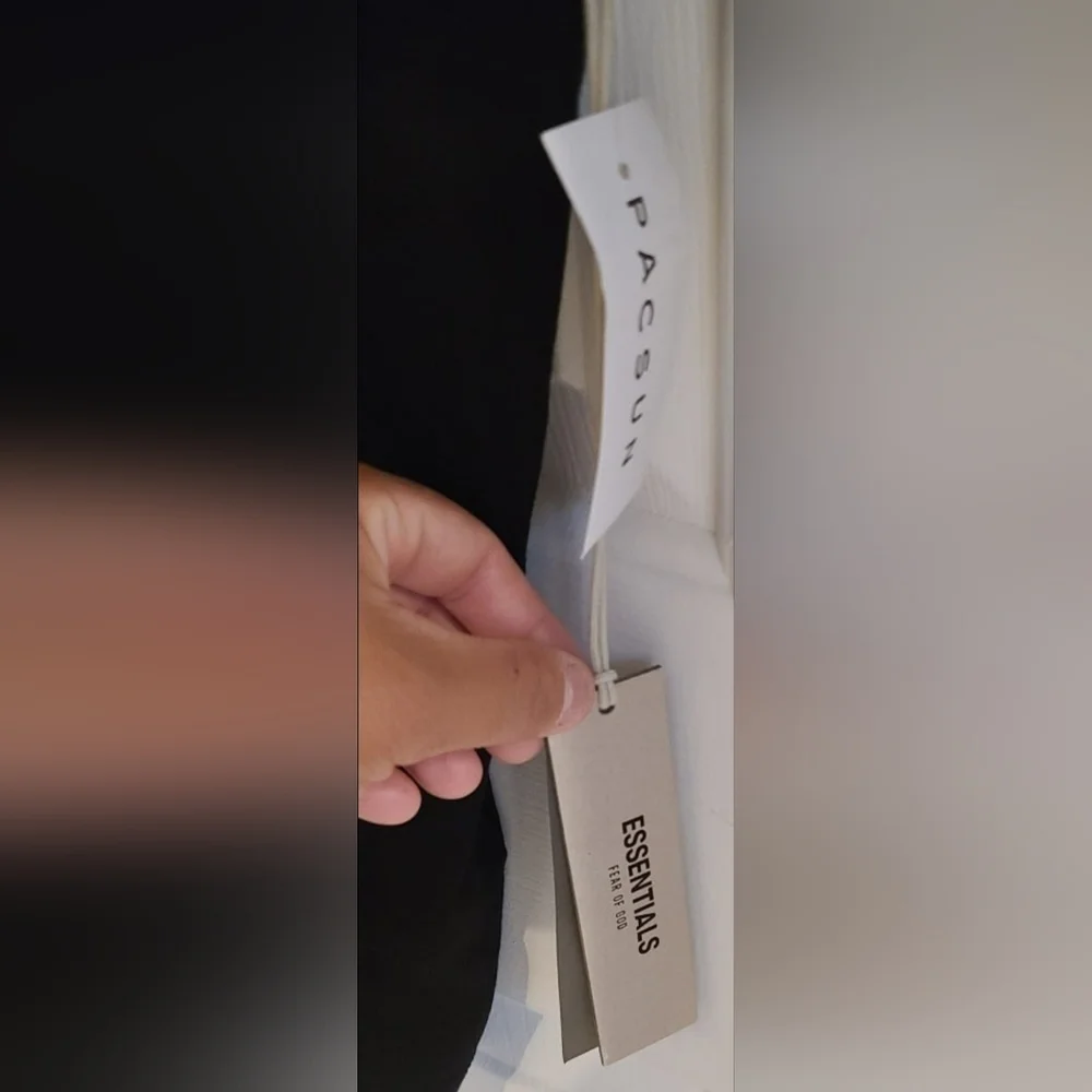 Fear Of God Essentials  T Shirt - Picture 4 of 7